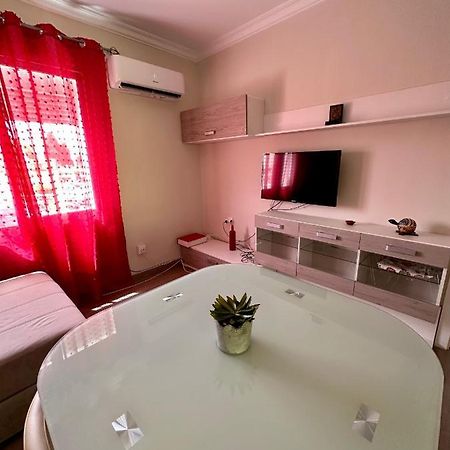 Precioso Apartamento 3 Dormitorios, Aire Acondicionado Menos 10 Min A Pie Feria Jerez De La Frontera Exterior foto