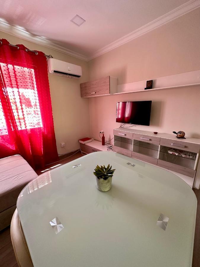 Precioso Apartamento 3 Dormitorios, Aire Acondicionado Menos 10 Min A Pie Feria Jerez De La Frontera Exterior foto